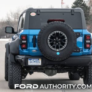 2022-Ford-Bronco-Raptor-Velocity-Blue-Metallic-Real-World-Photos-Exterior-007.jpg