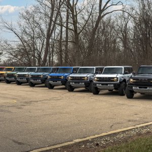 2022-Ford-Bronco-Raptor-Color-Lineup-Exterior-002-Front.jpeg