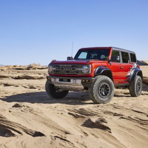 ford-bronco_100845074_h.jpg