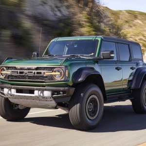 ford-bronco_100845081_h.jpg