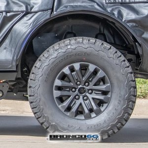 Warthog-Bronco-Tires-Shocks-Revealed-9.jpg