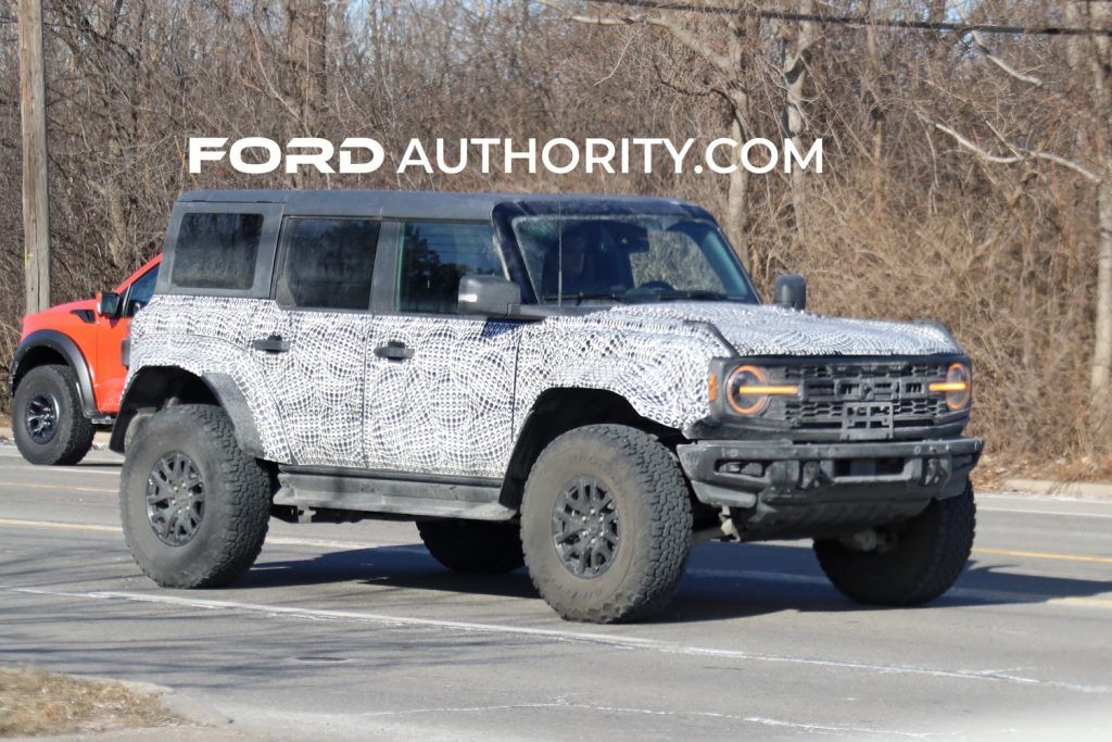 2022-Ford-Bronco-Raptor-with-Front-License-Plate-Bracket-January-2022-001-1024x683.jpeg