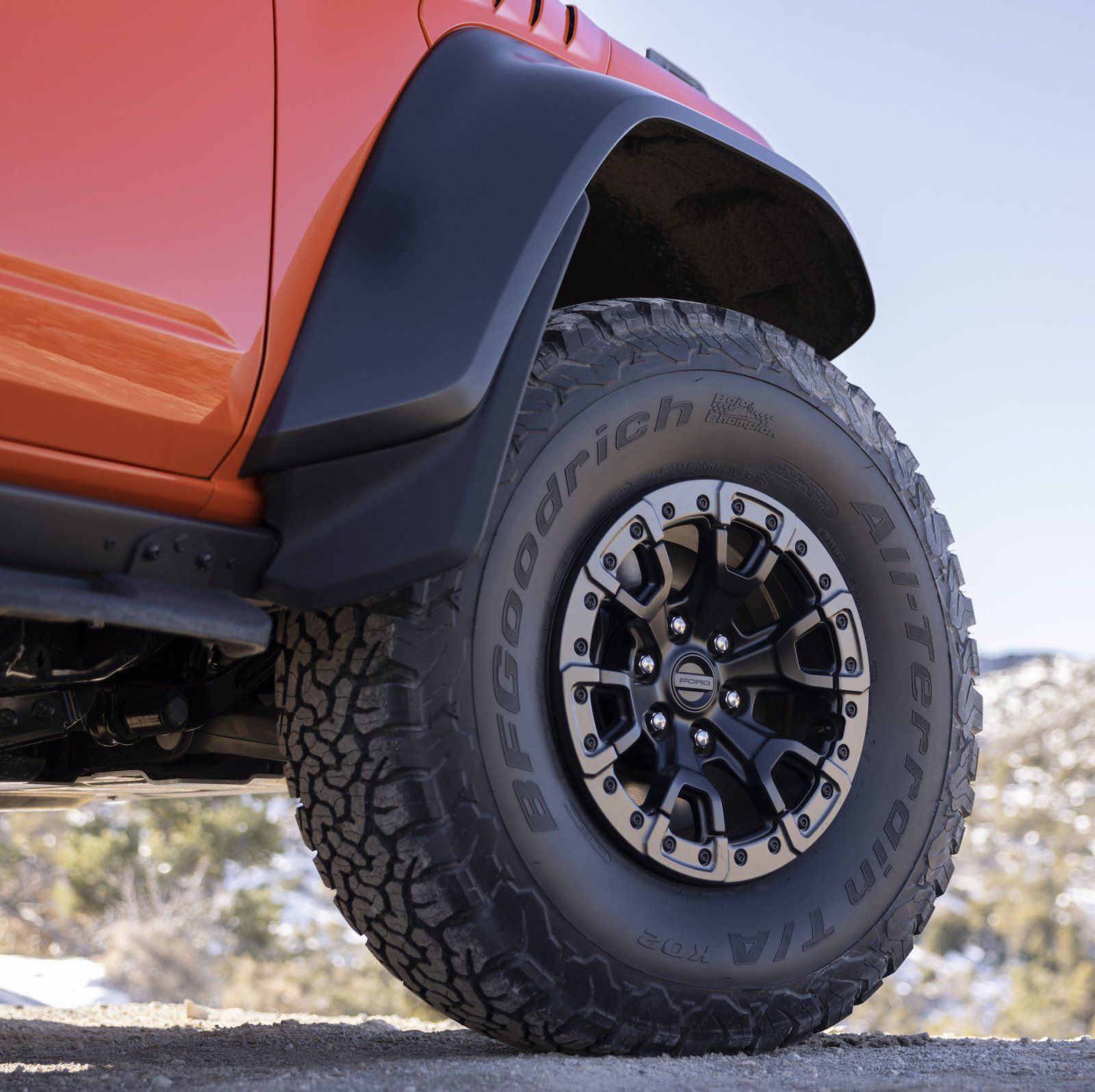 2022 Ford Bronco Raptor_fender2.jpg