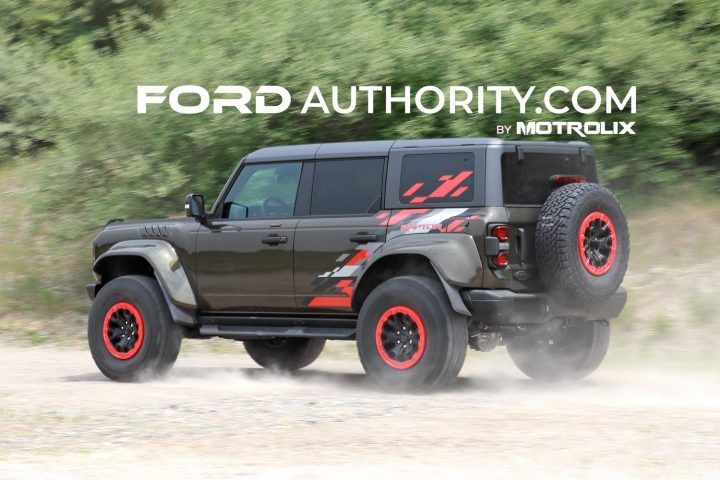 2024-Ford-Bronco-Raptor-Shelter-Green-Metallic-DB-US-Market-Real-World ...