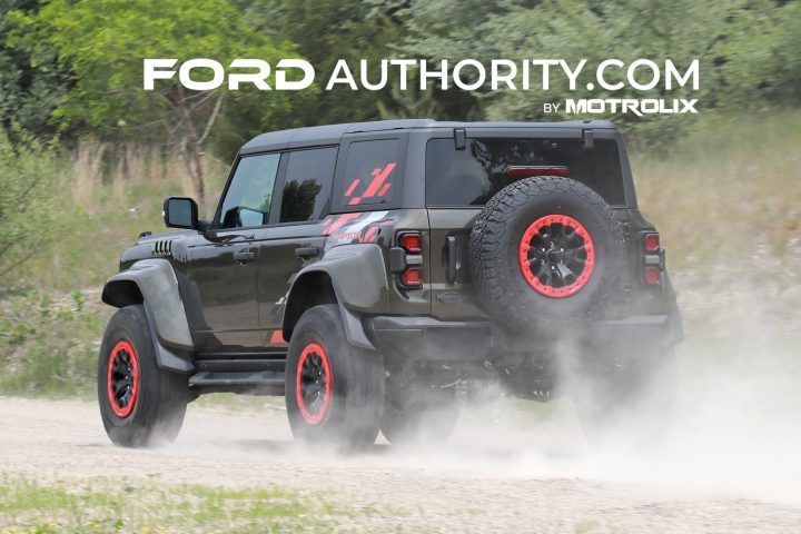 2024-Ford-Bronco-Raptor-Shelter-Green-Metallic-DB-US-Market-Real-World ...