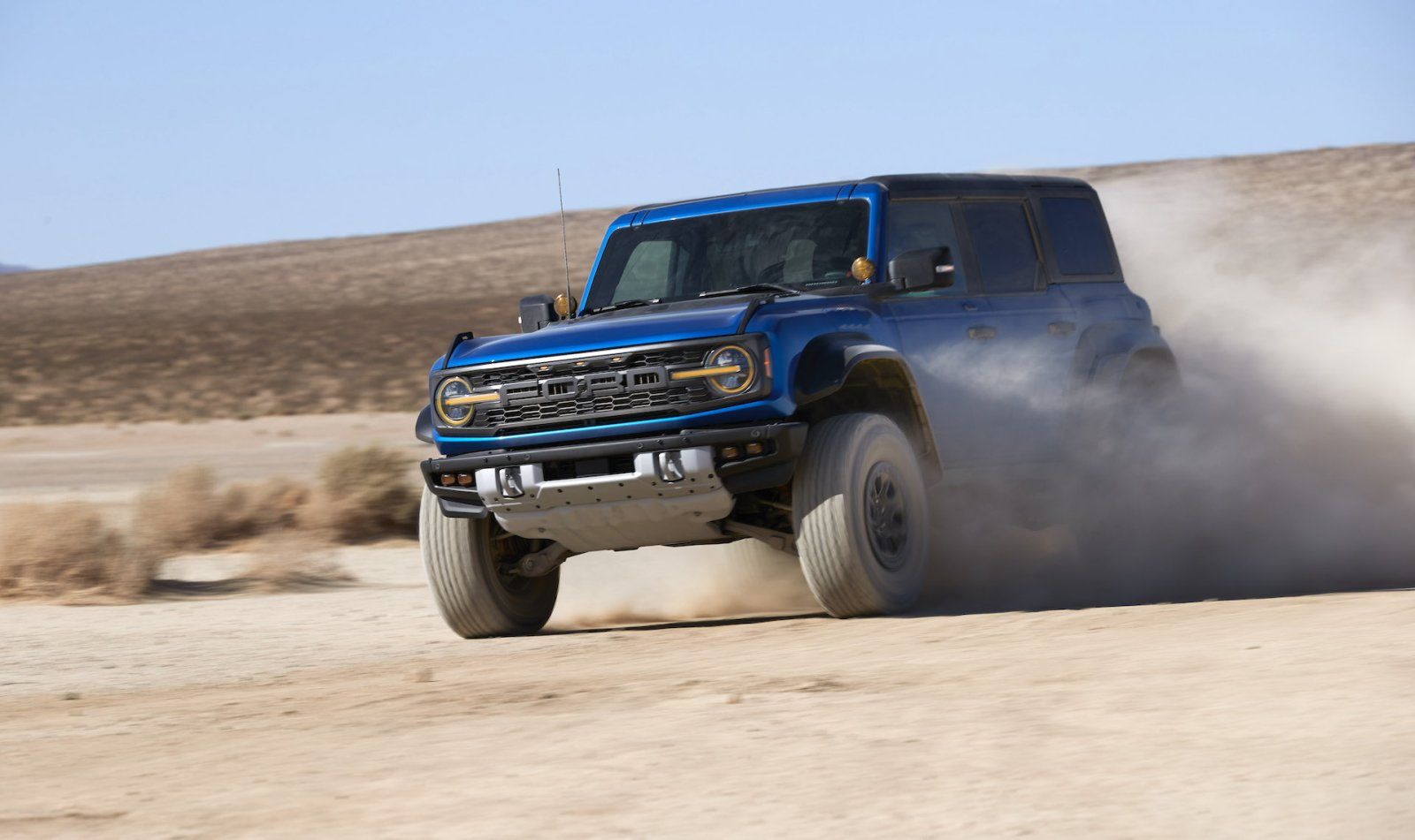 ford-bronco_100845076_h.jpg