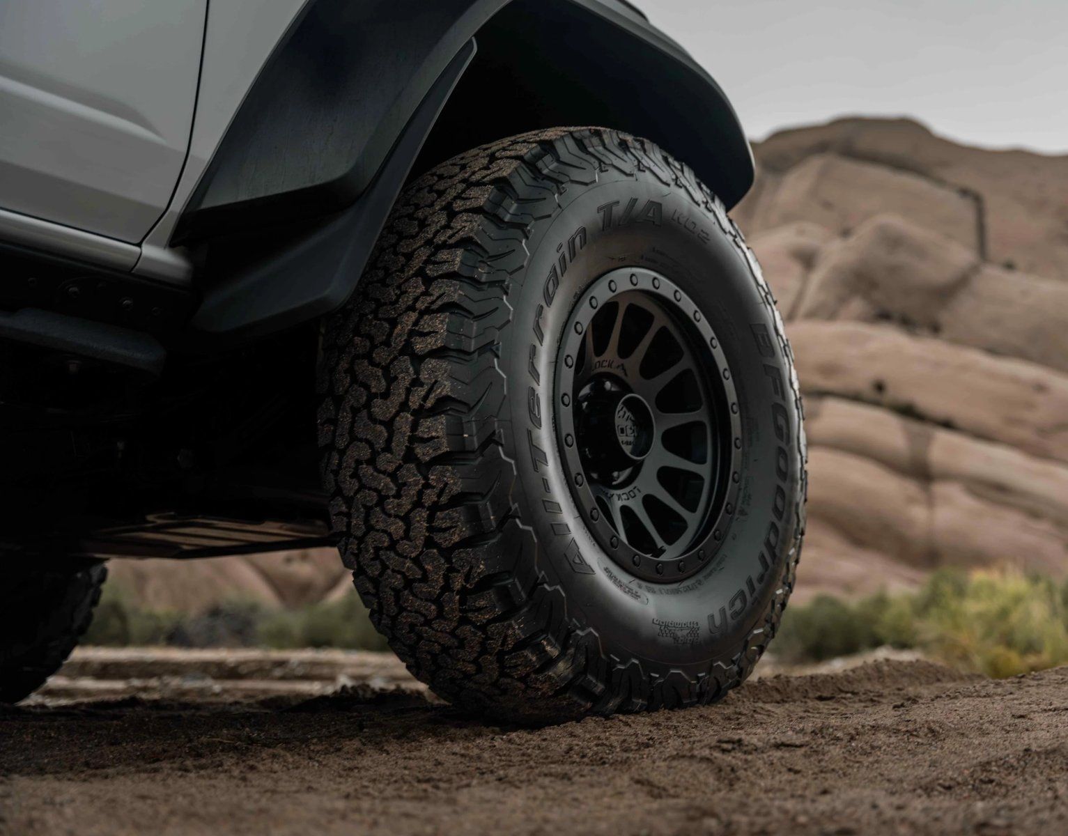 Ford_Bronco_Raptor_-_Lock_Offroad_-_Yosemite-1.jpg